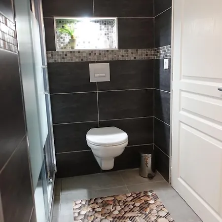 La Pinede Aparthotel *